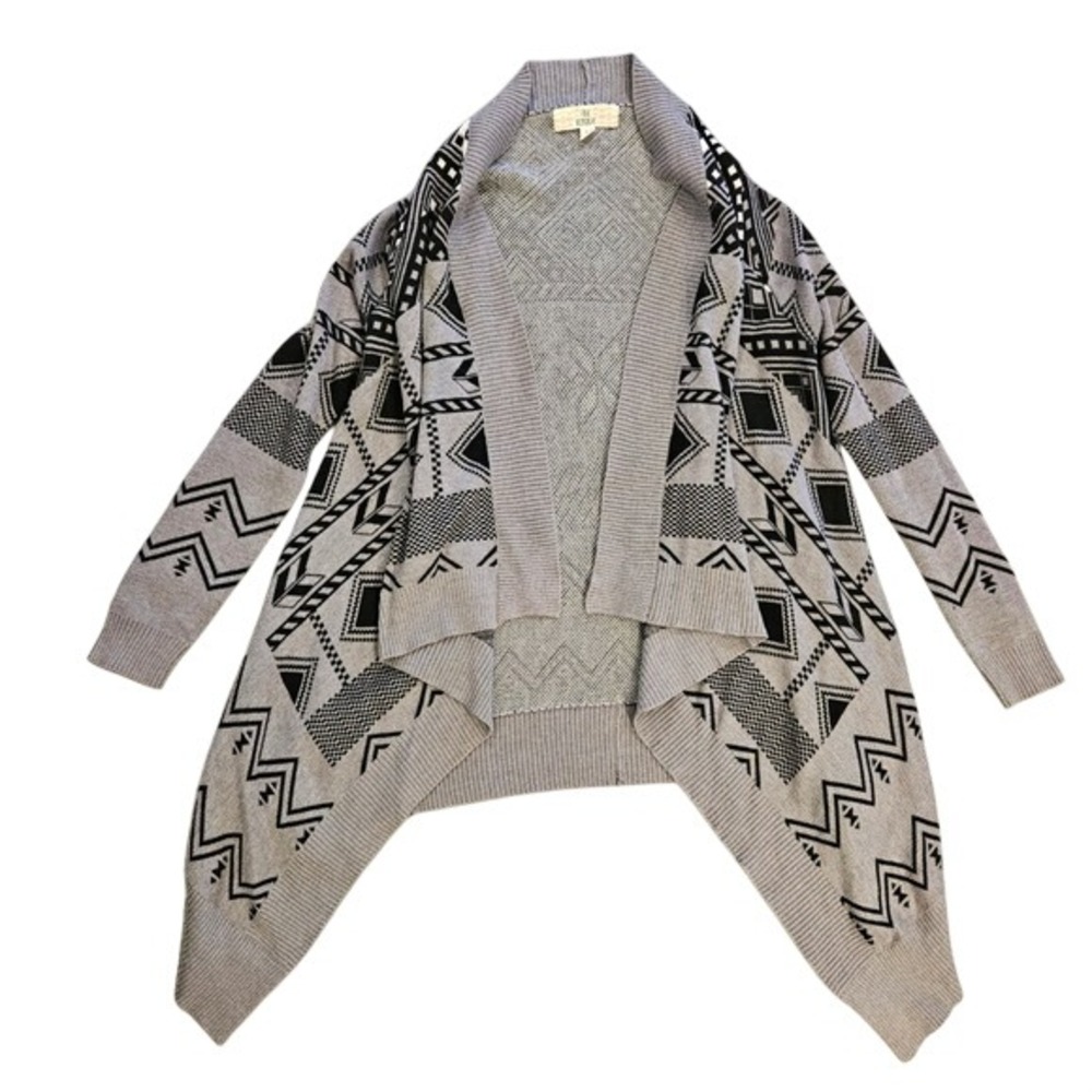 Pink Republic Womens XS Grey Black Geometric Tribal Waterfall Cardigan Aztec‎